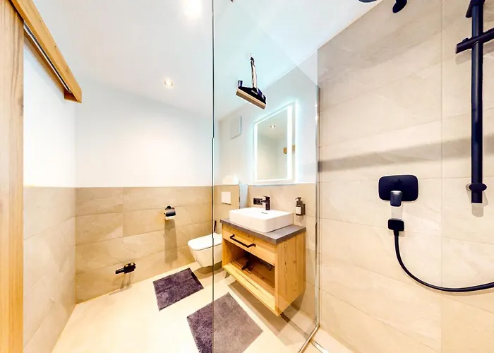 Haus Moritz * اوتز