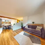 Haus Moritz * אוץ