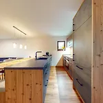 Haus Moritz אוץ